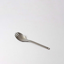 Load image into Gallery viewer, Snow Peak Titanium Spork
